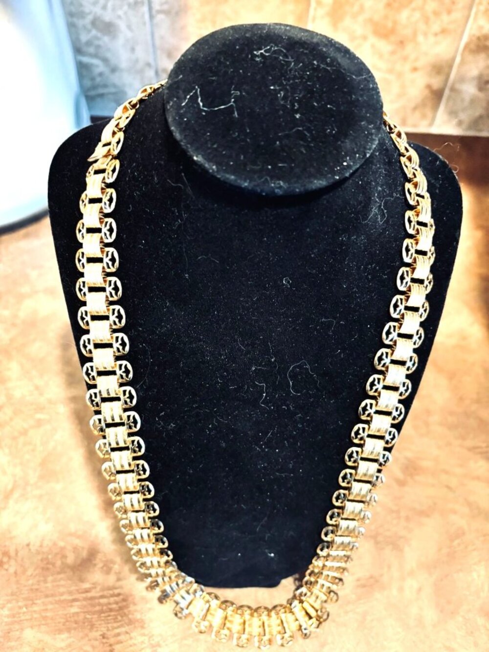 Gold & Silver Tone Chain Necklace Assortment Includes Heart & Teardrop Designs E